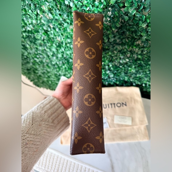 Louis Vuitton Brown Monogram Toiletry 26 Pouch - Picture 8 of 9